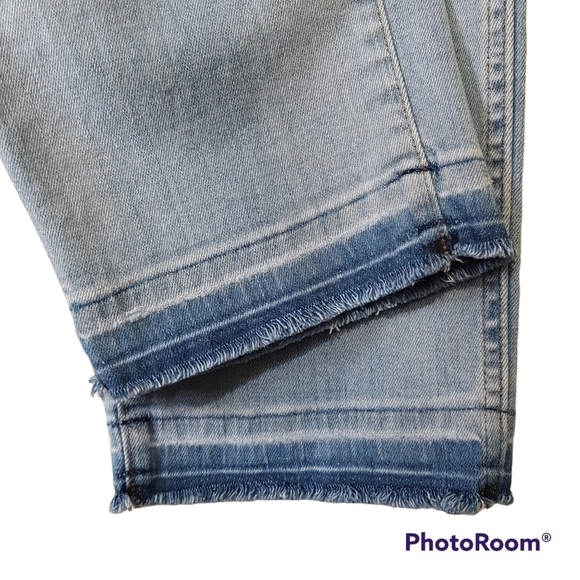 J Crew Vintage Straight released frayed hem distressed blue jeans. - Picture 7 of 15